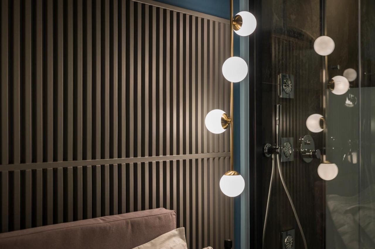 Veneri Boutique Suites Chrissi Akti Chania Exterior foto