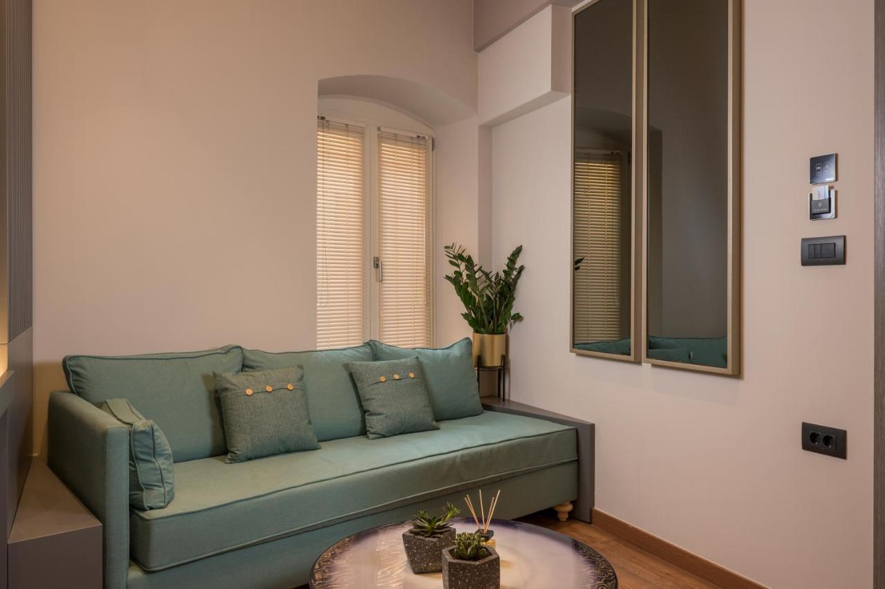 Veneri Boutique Suites Chrissi Akti Chania Exterior foto