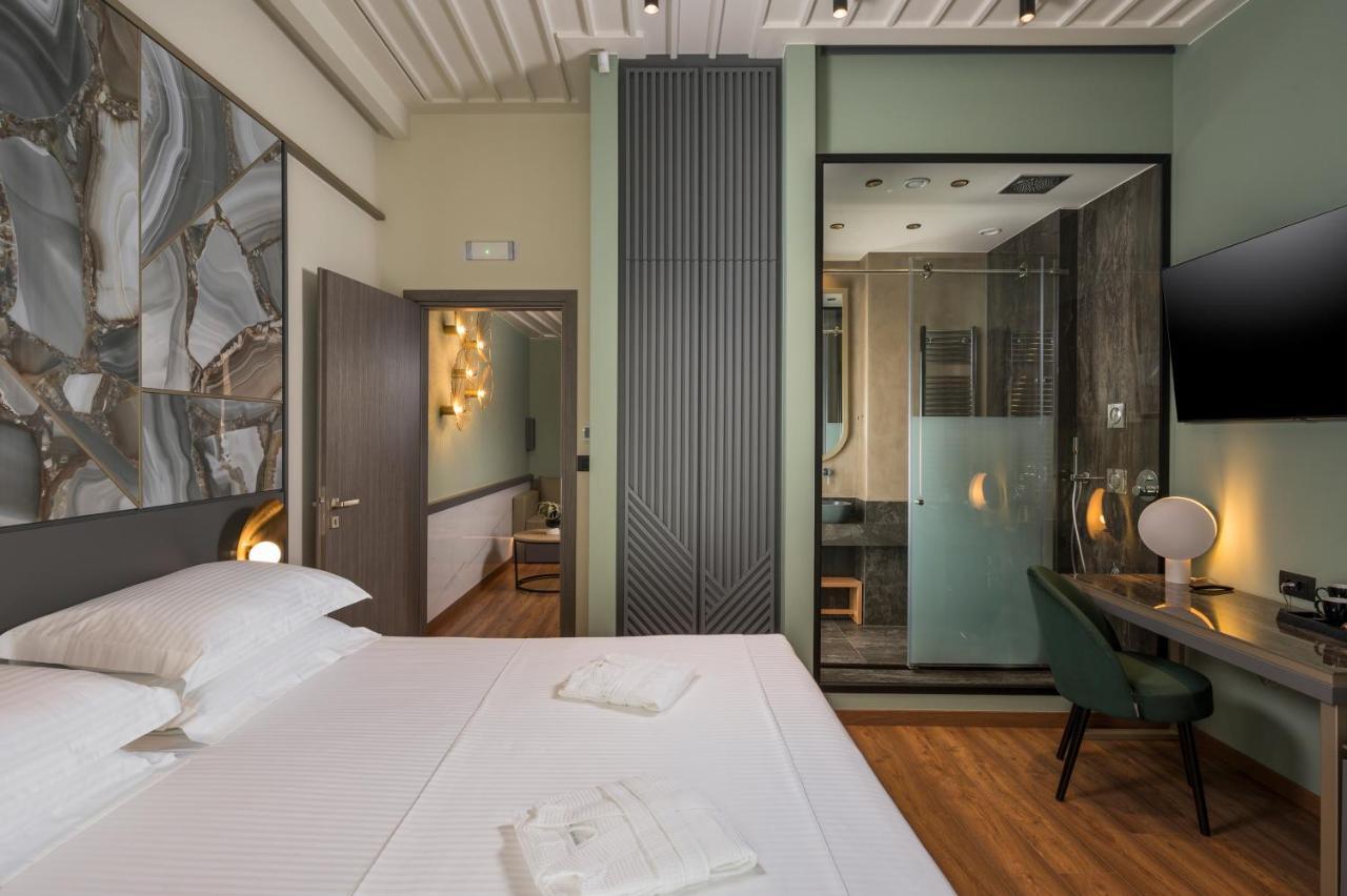 Veneri Boutique Suites Chrissi Akti Chania Exterior foto